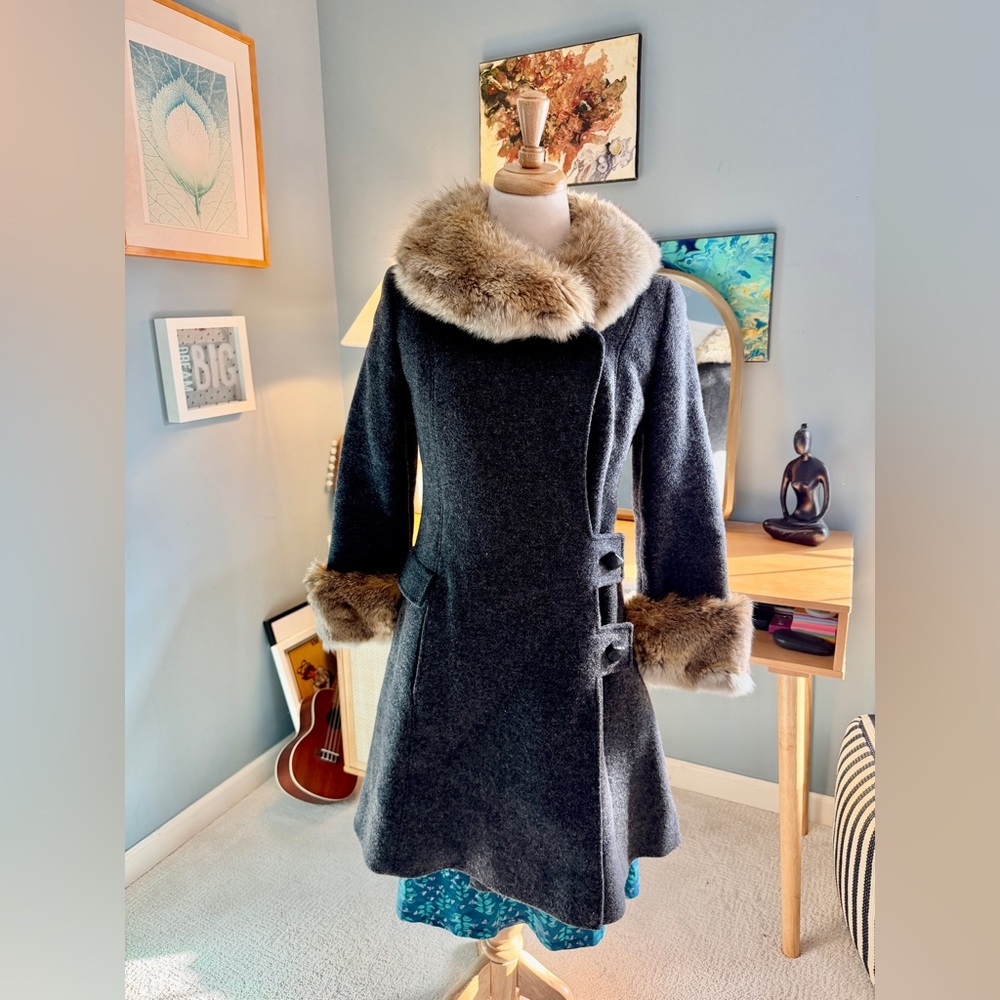 1950s Union-Made Wool & Fur Coat | ILGWU Label | Mid-Century American Vintage -S